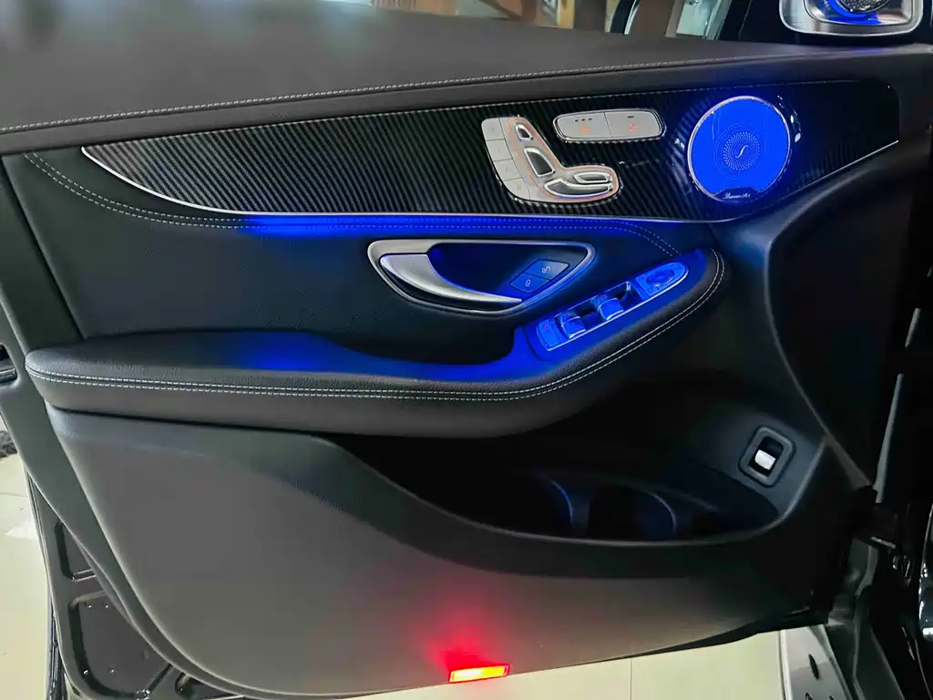 Mercedes-Benz GLC 2020 — фото 13
