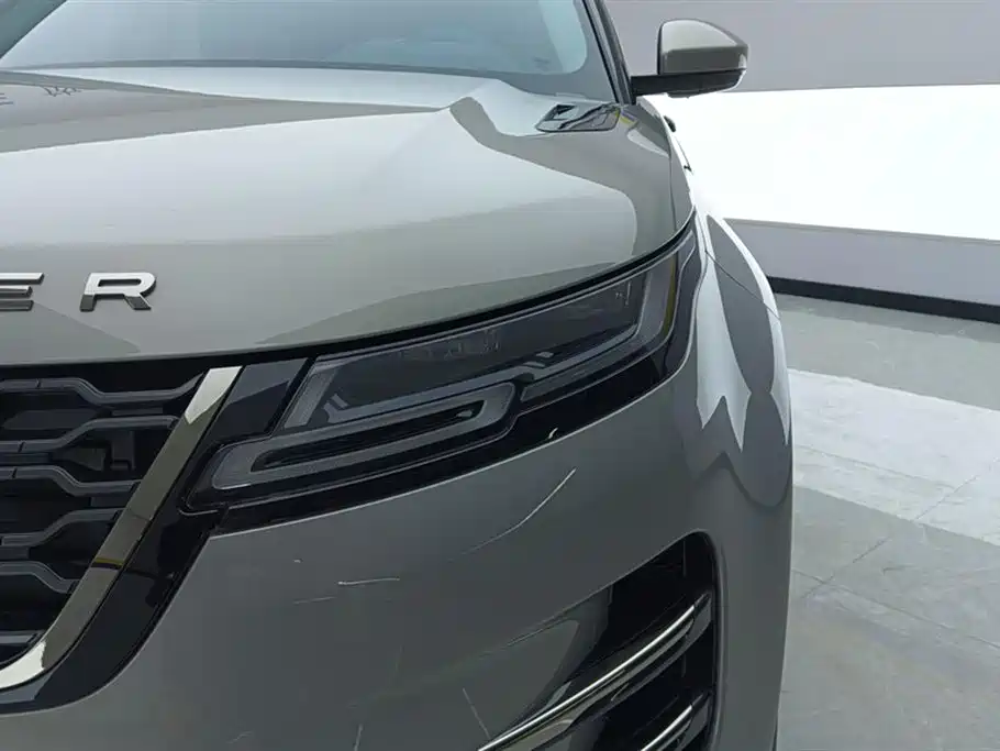 Land Rover Evoque 2023 — фото 5