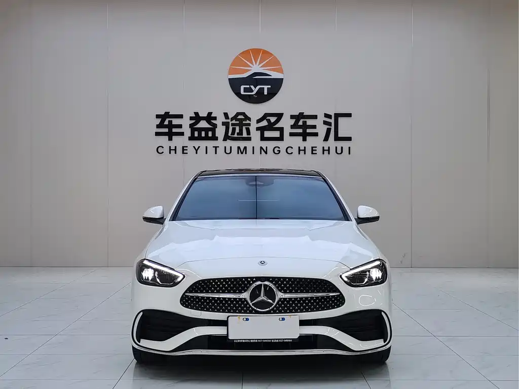 Mercedes-Benz C-Class 2025
