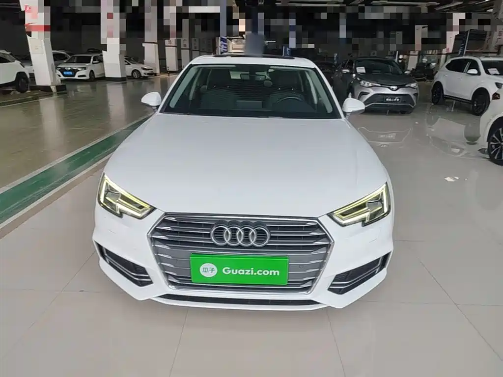 Audi A4L 2018 — фото 3