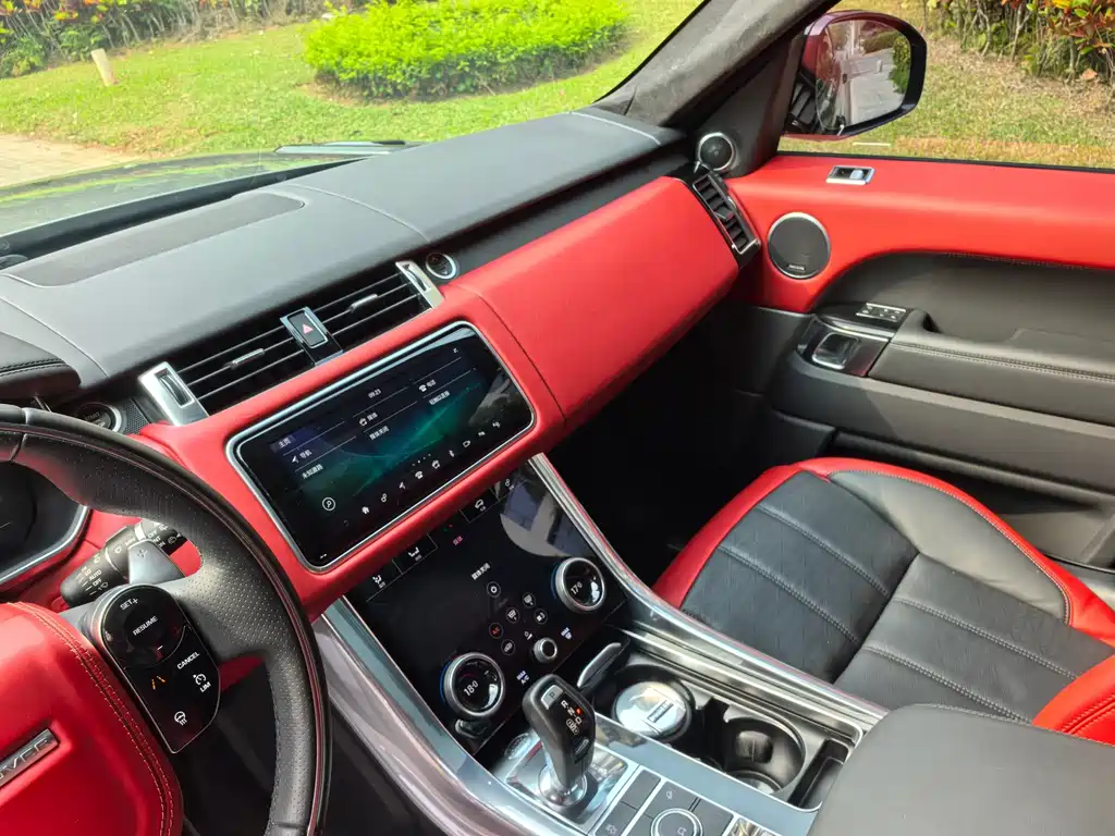 Land Rover Range Rover Sport 2018 — фото 11