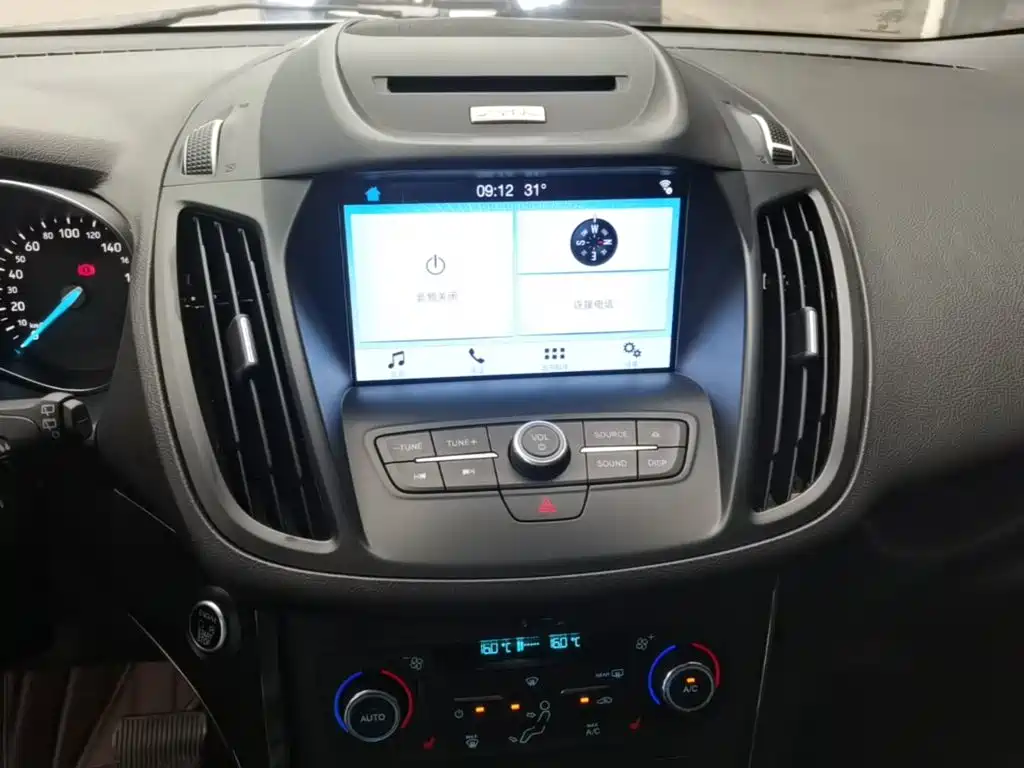 Ford Kuga 2017 — фото 13