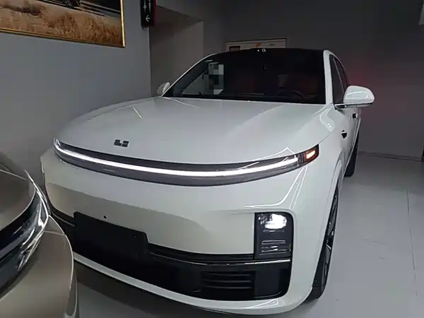Li Auto L7 2025