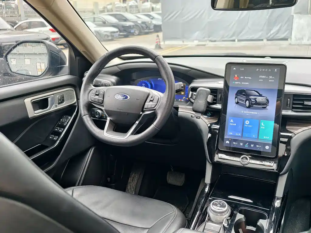 Ford Explorer 2022 — фото 12