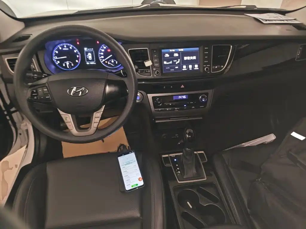 Hyundai Mistra 2016 — фото 10