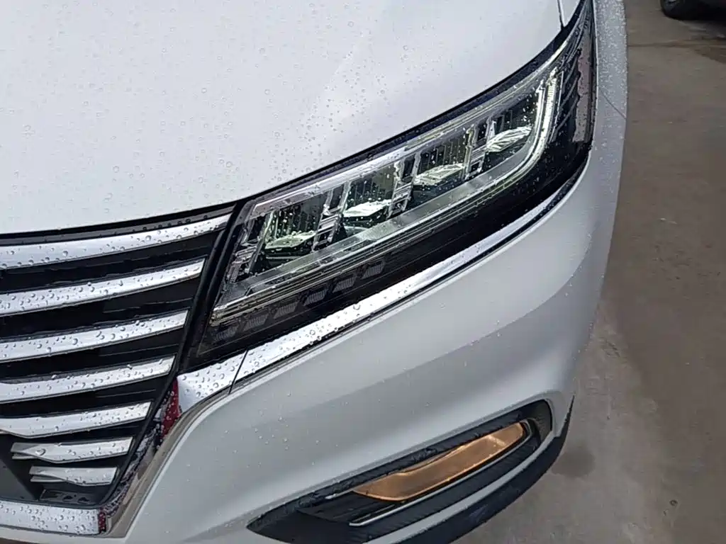 Roewe RX5 2021 — фото 24