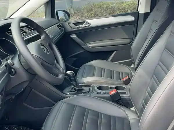 Volkswagen Touran 2021