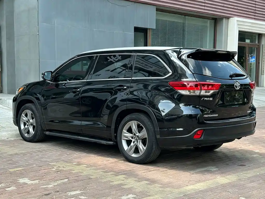 Toyota Highlander 2019 — фото 6