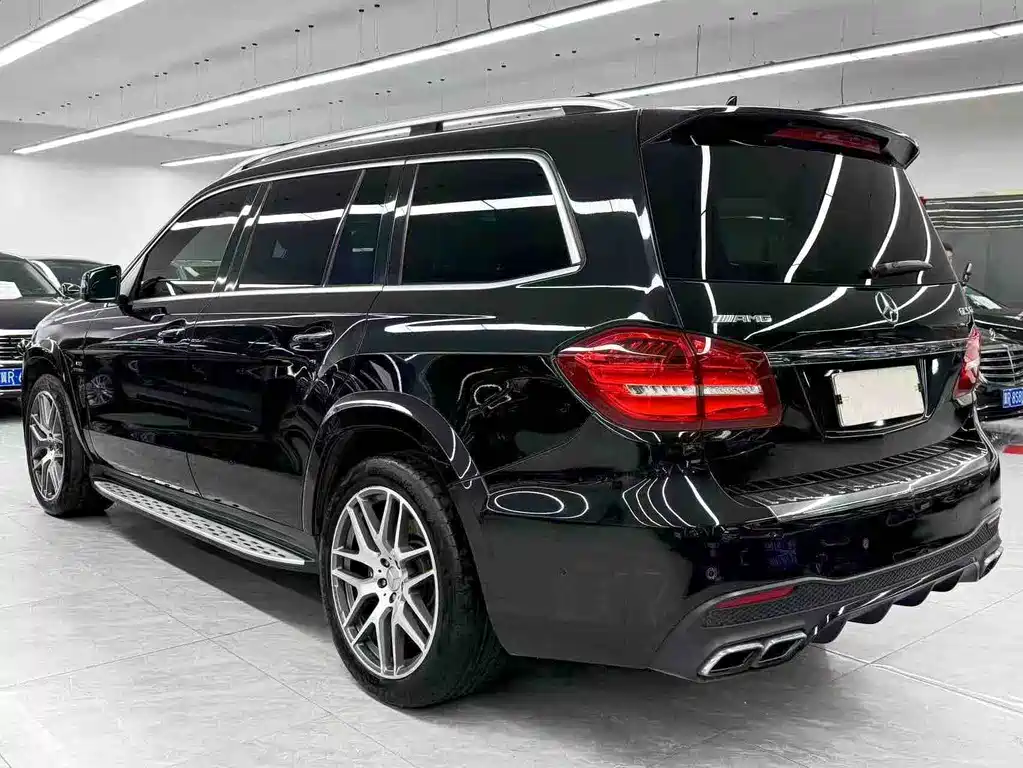 Mercedes-Benz GLS AMG 2017 — фото 6