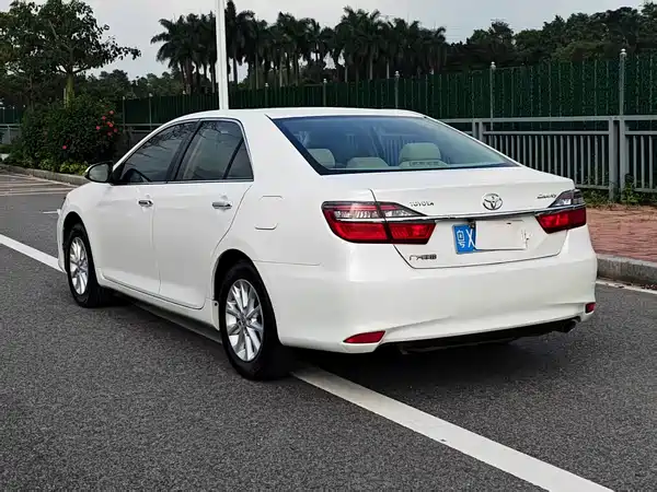 Toyota Camry 2015