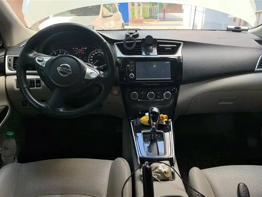 Nissan Sylphy 2017 — фото 12