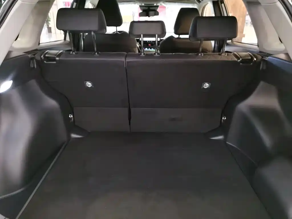 Toyota Corolla Cross 2023 — фото 14