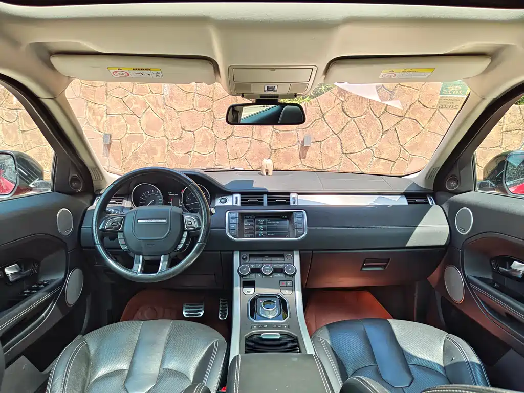 Land Rover Evoque 2015 — фото 11