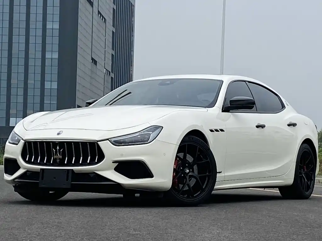 Maserati Ghibli 2019 — фото 1