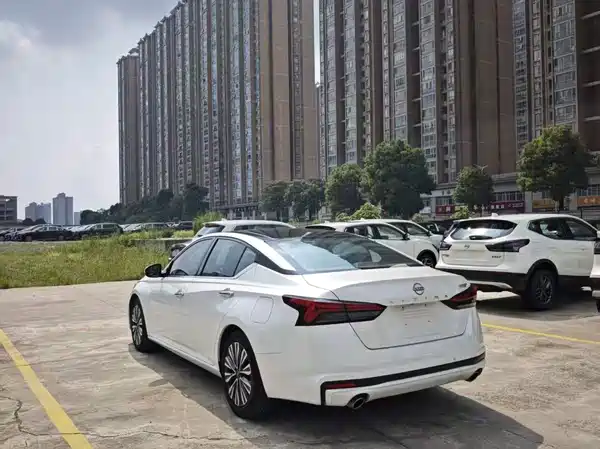 Nissan Teana 2023