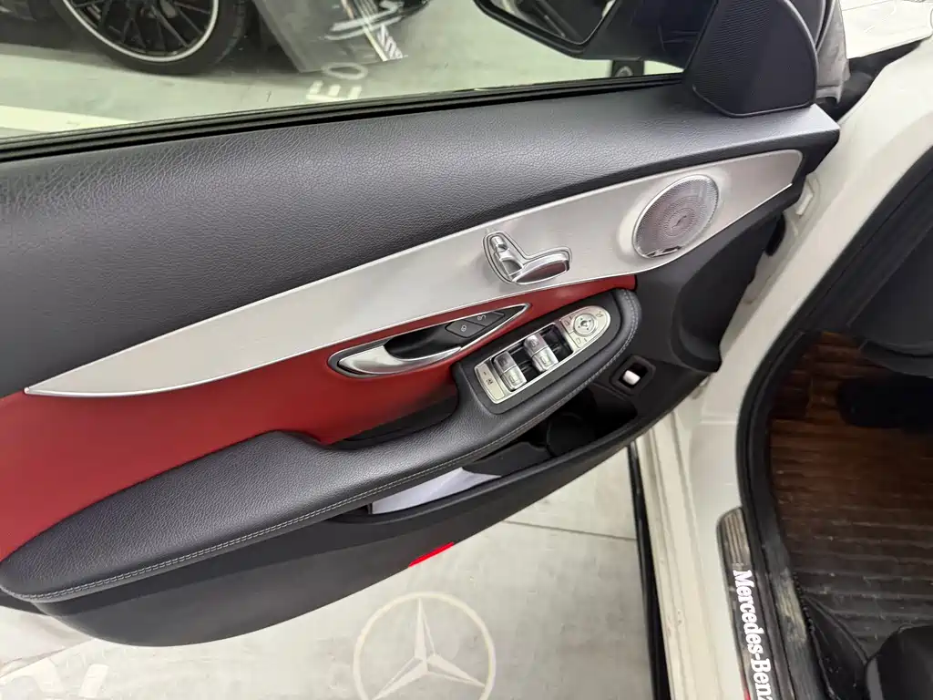 Mercedes-Benz C-Class 2021