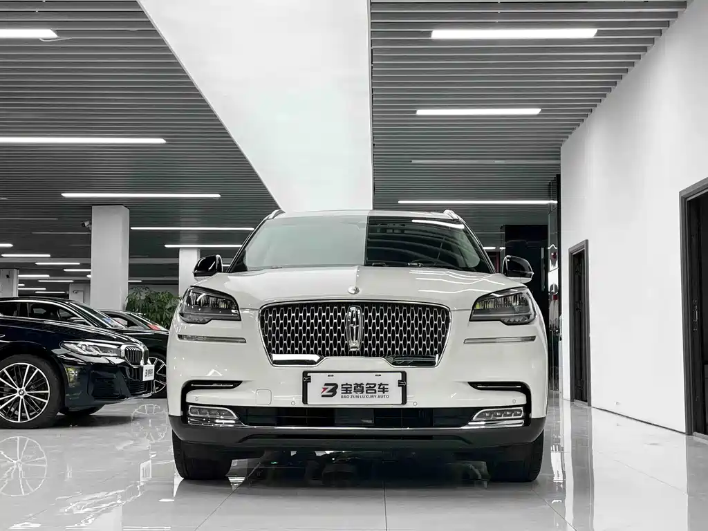 Lincoln Aviator 2020 — фото 2