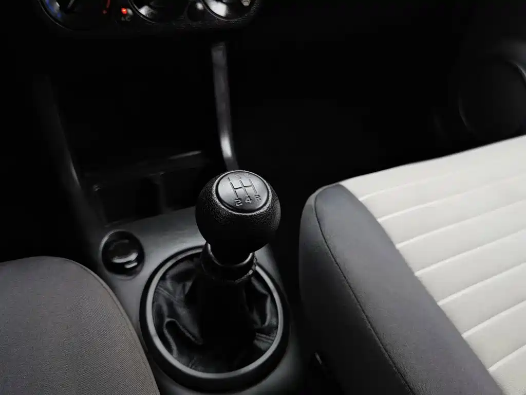 Suzuki Swift 2013 — фото 13