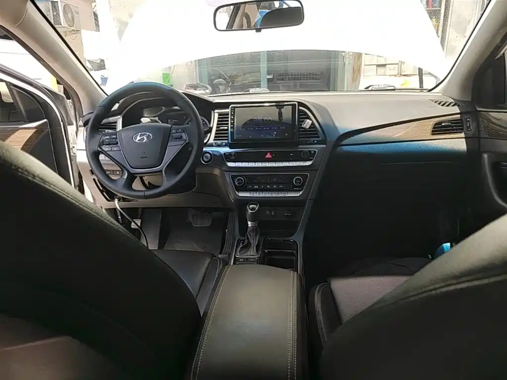 Hyundai Sonata PHEV 2019 — фото 10