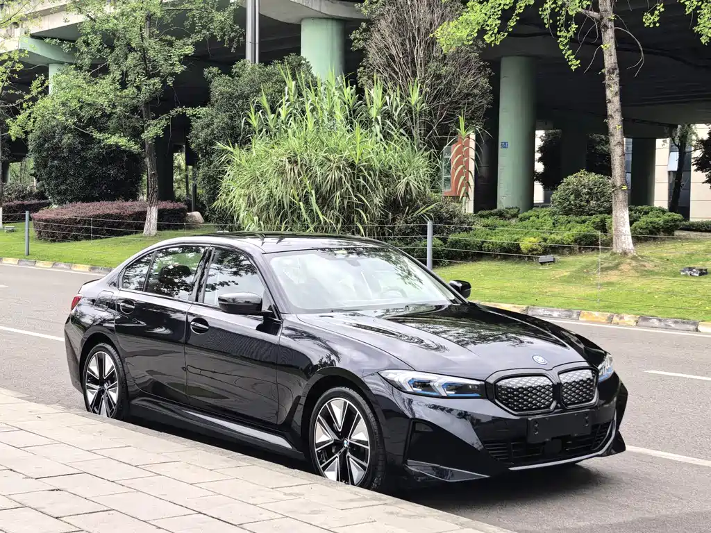 BMW i3 2024