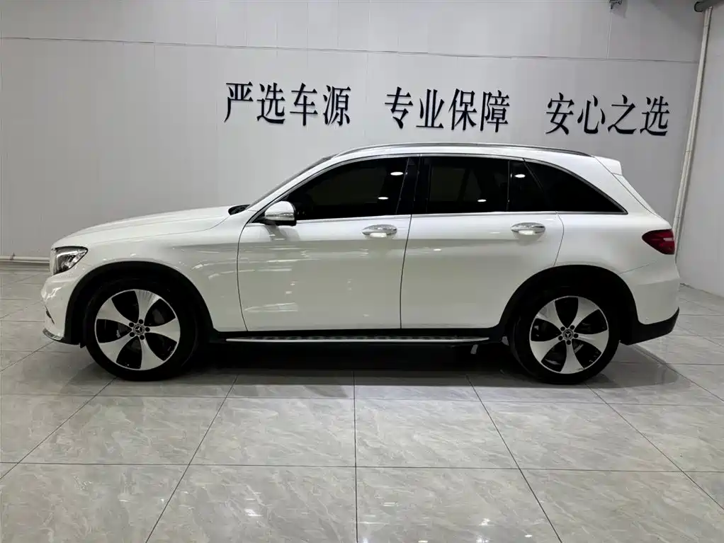 Mercedes-Benz GLC 2018 — фото 13