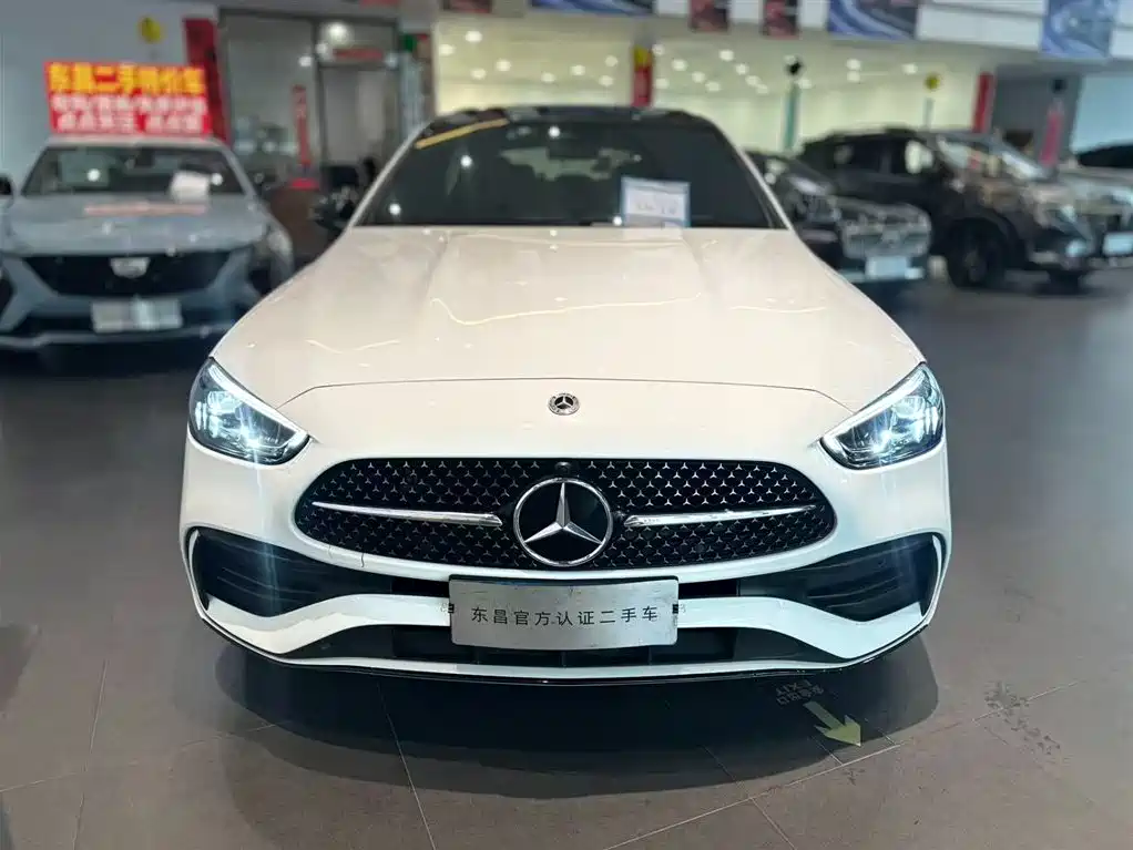 Mercedes-Benz C-Class 2024