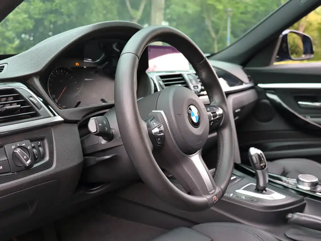 BMW 3 Series GT 2021 — фото 26