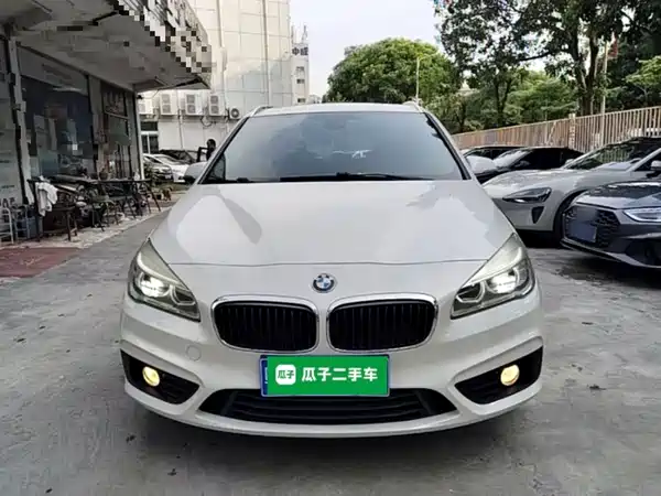 BMW 2 Series Station Wagon 2016