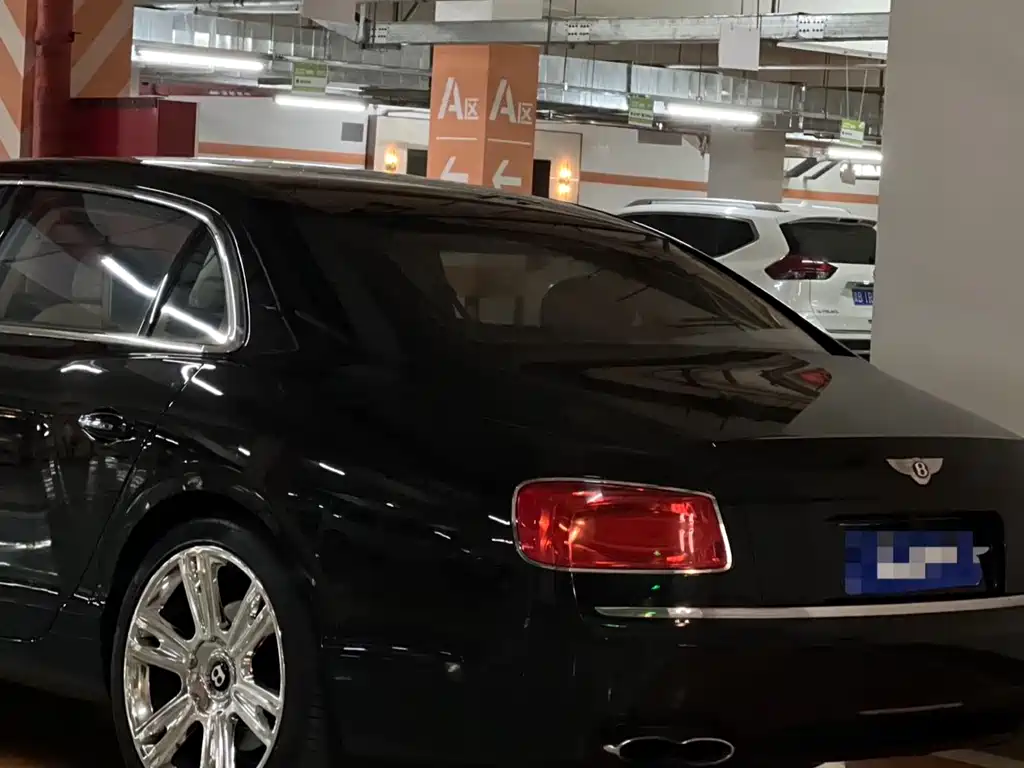 Bentley Flying Spur 2014 — фото 3