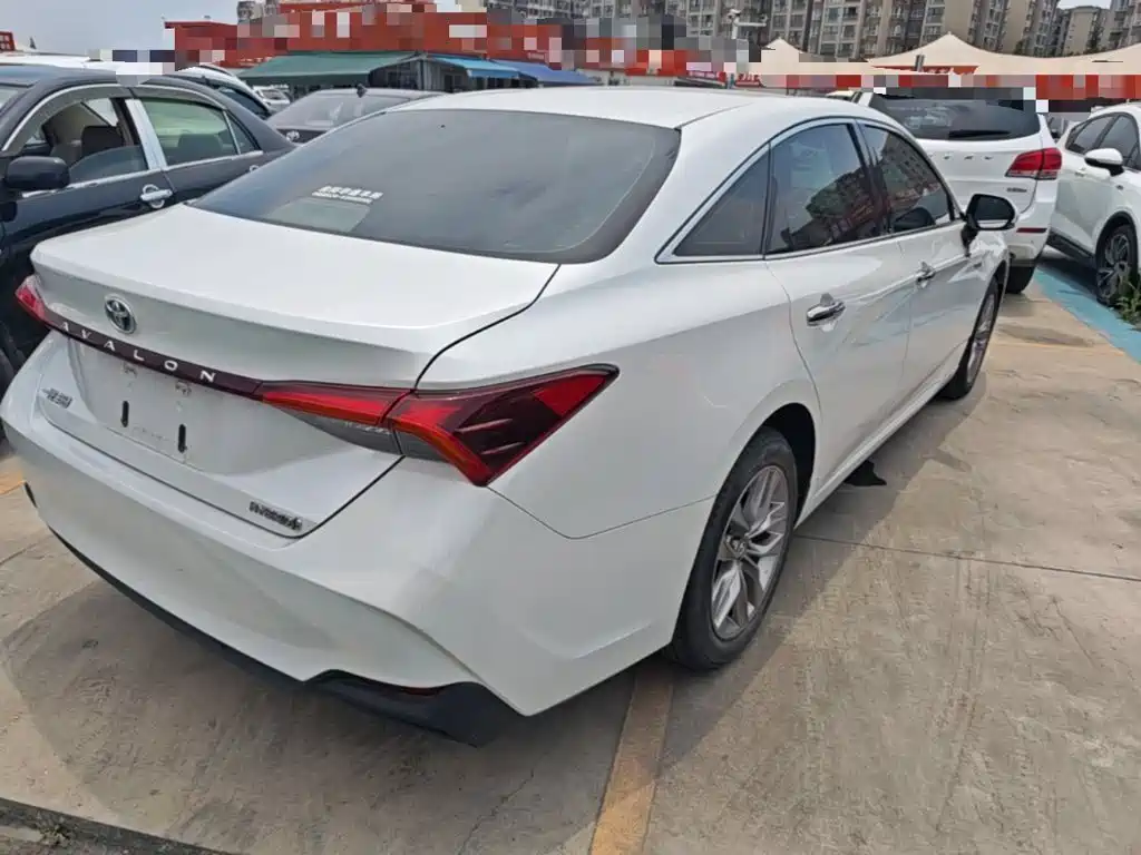 Toyota Avalon 2022