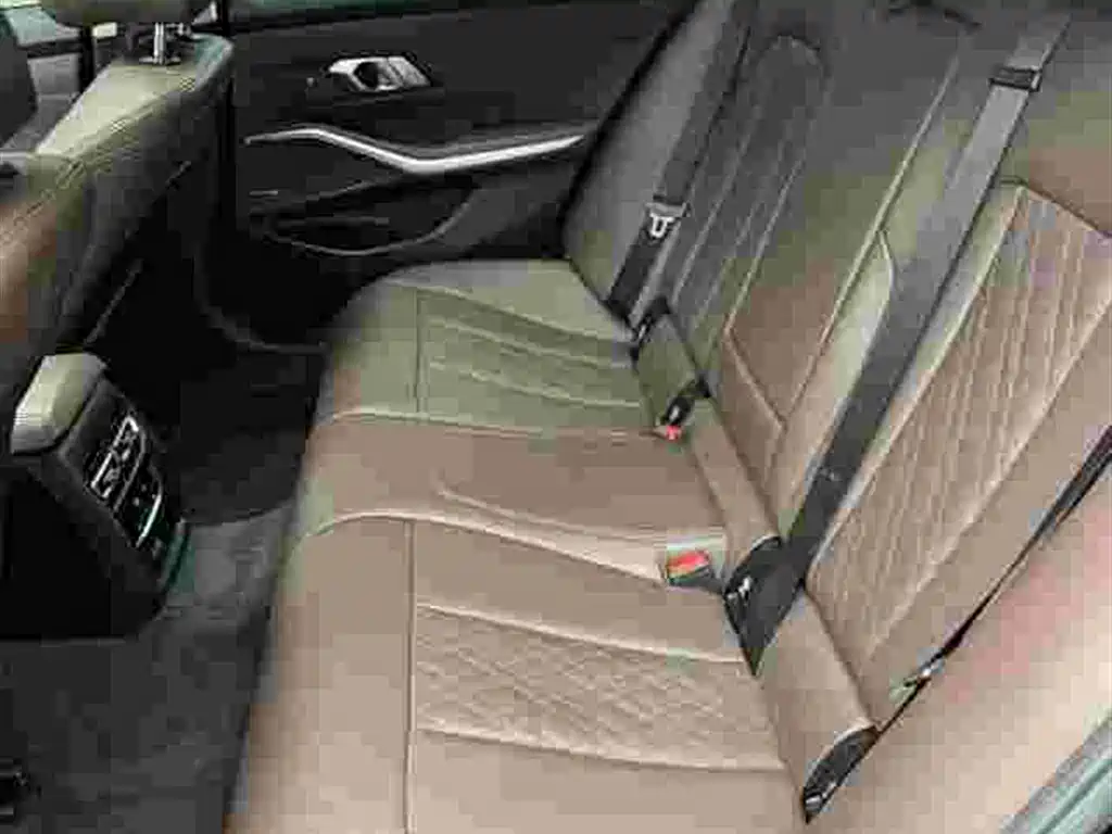BMW 3 Series 2022 — фото 8