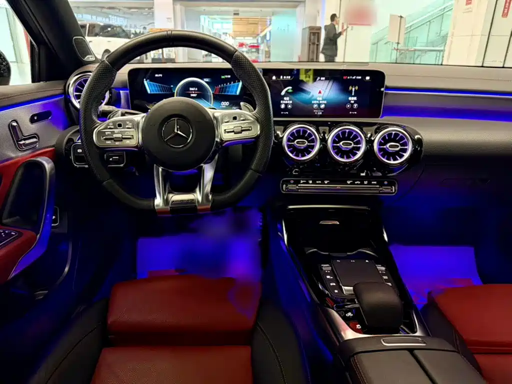 Mercedes-Benz A-Class AMG 2020 — фото 11