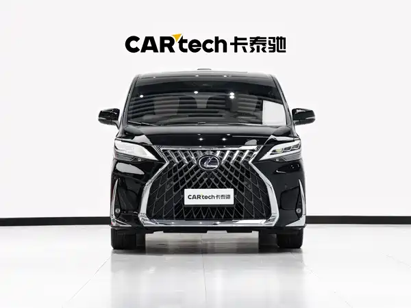 Lexus LM 2022