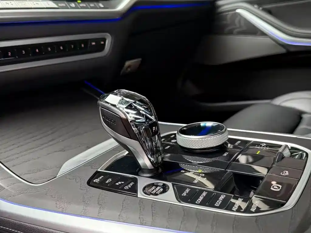 BMW X7 2021 — фото 18