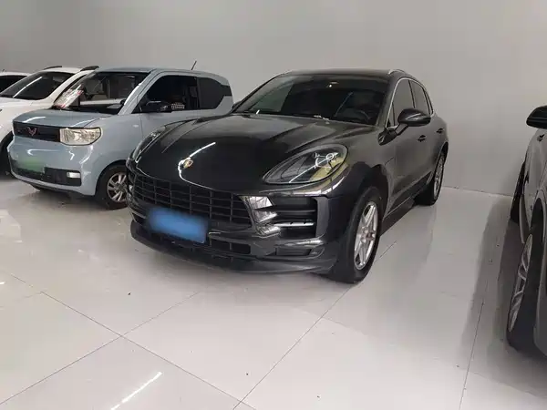 Porsche Macan 2021