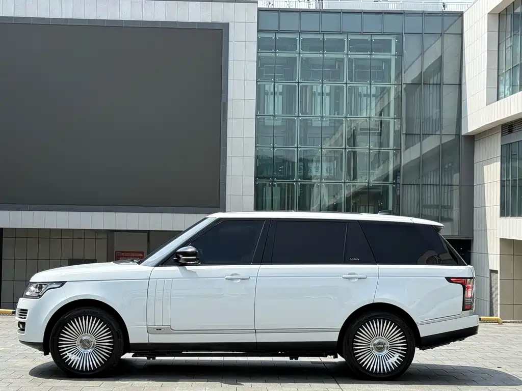 Land Rover Range Rover 2019 — фото 3