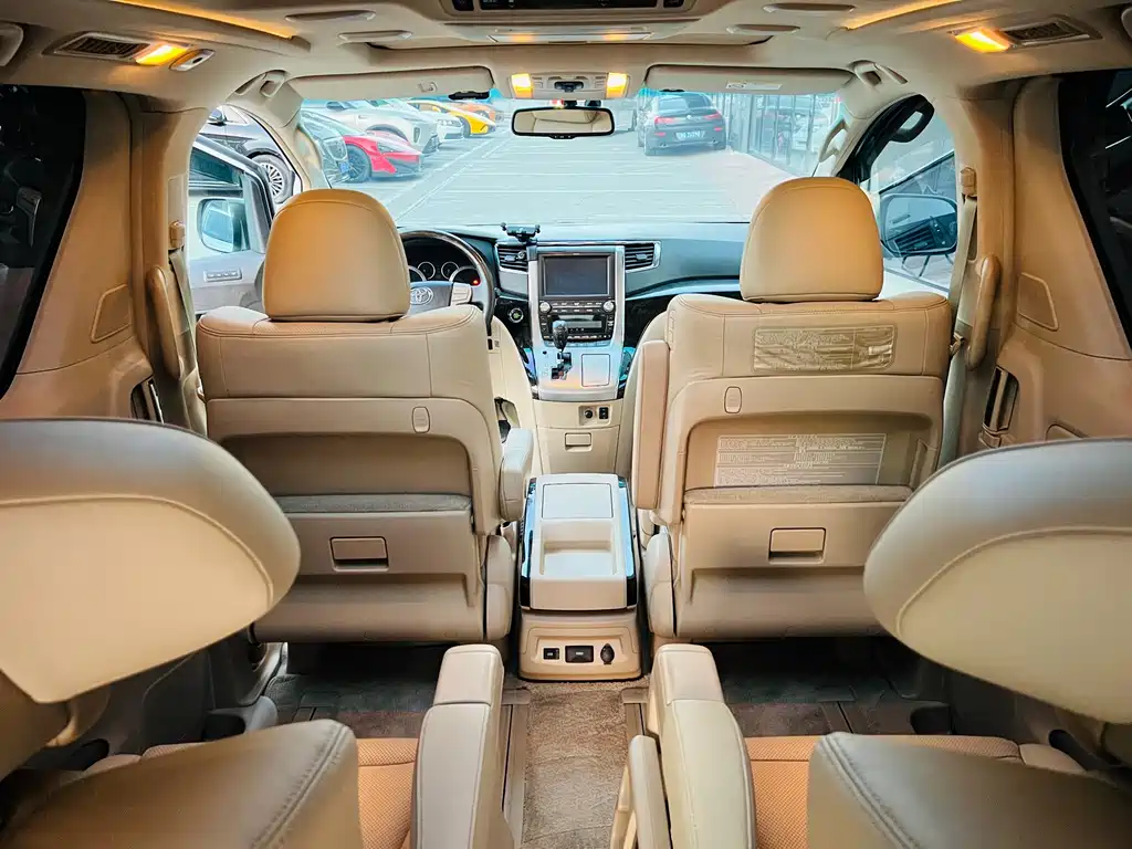 Toyota Alphard 2013 — фото 12