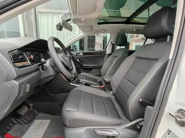 Volkswagen T-Roc 2021