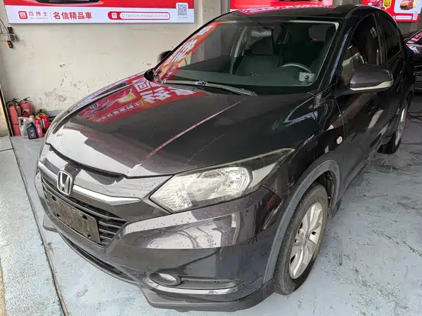 Honda Vezel 2016