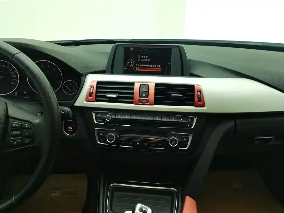 BMW 3 Series 2015 — фото 13