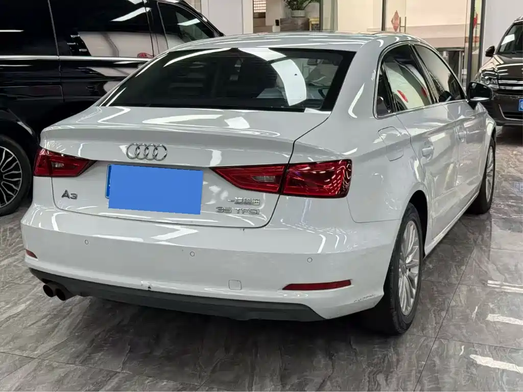 Audi A3 2017 — фото 10