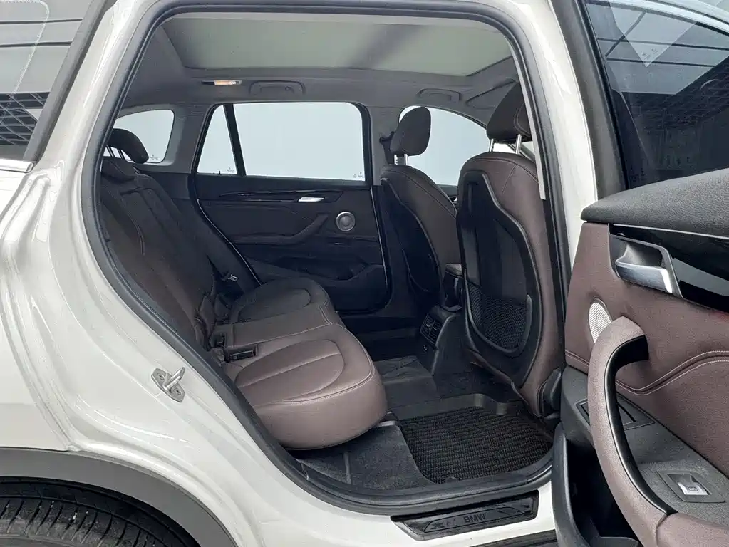 BMW X1 2022 — фото 18