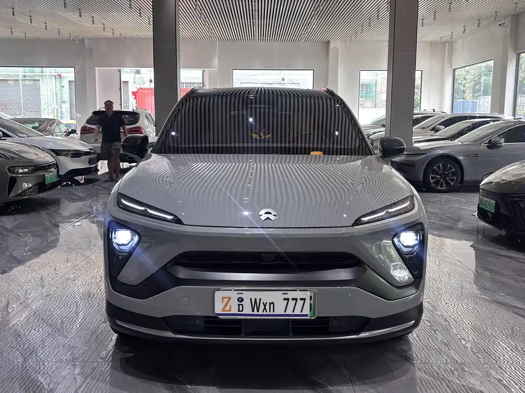 NIO ES6 2021