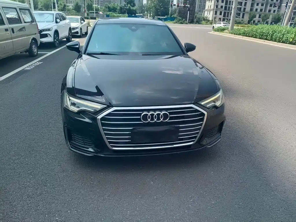 Audi A6L 2022