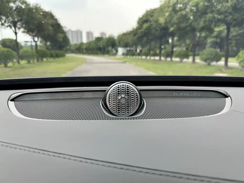 Volvo XC90 PHEV 2025 — фото 13