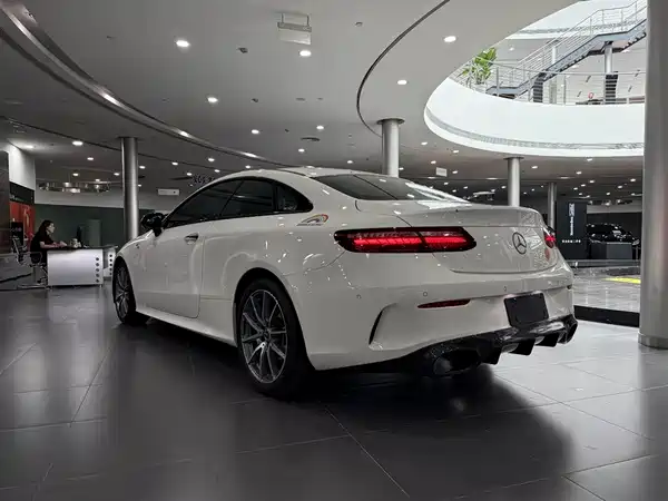 Mercedes-Benz E-Class 2023