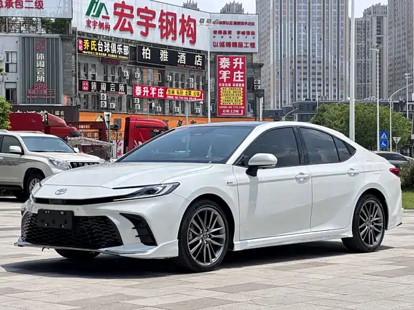 Toyota Camry 2024