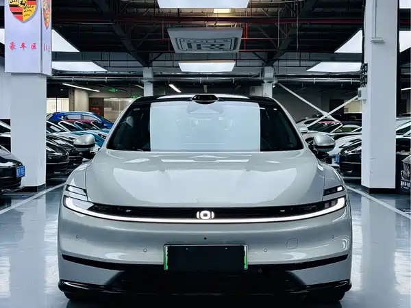 Changan Qiyuan A06 2025