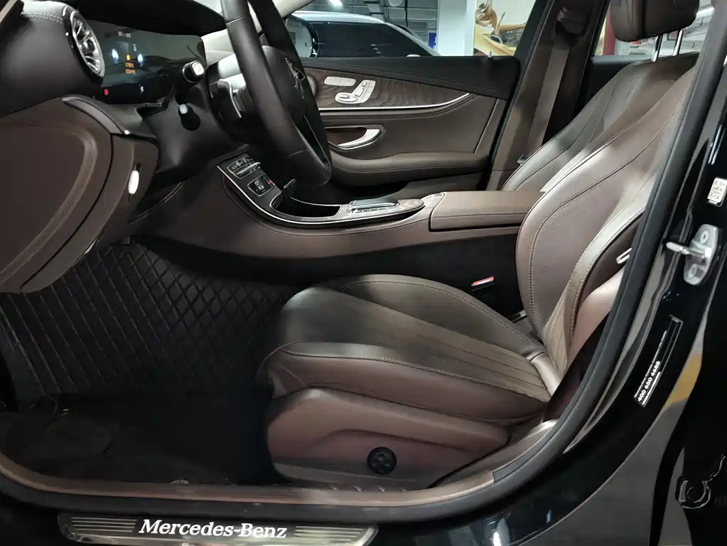 Mercedes-Benz E-Class 2023