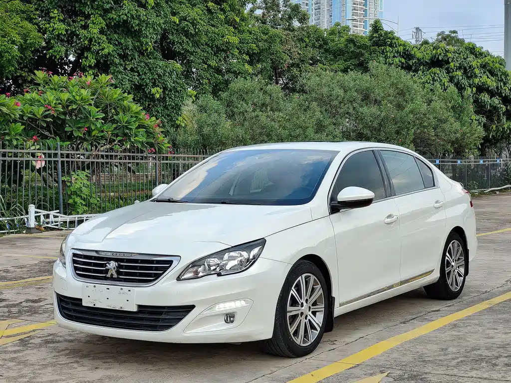 Peugeot 408 2015 — фото 1